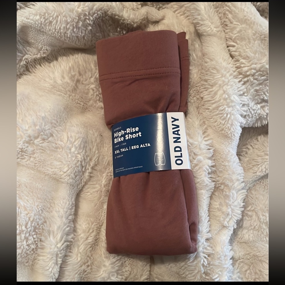 NWT Old Navy bike shorts